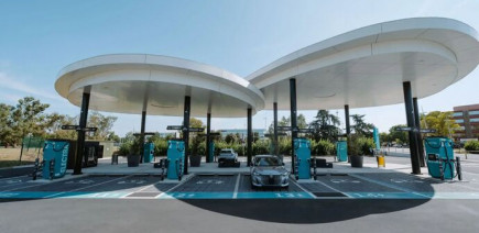 Electra promet une recharge ultra rapide moins chère qu’à domicile, vraiment ?