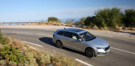 Skoda Octavia : bientôt une déclinaison hybride simple pour la berline tchèque