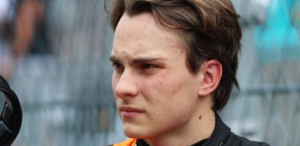 Piastri évoque 'une énorme part d'inconnu' sous la pluie, avantage Ferrari et Red Bull selon Stella