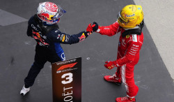 Hamilton et Verstappen taclent encore la F1 2026 malgré le spectacle