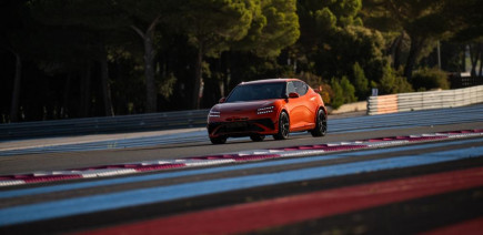 Genesis GV60 Magma : à partir de 86 600 €, le SUV sportif électrique arrive en France