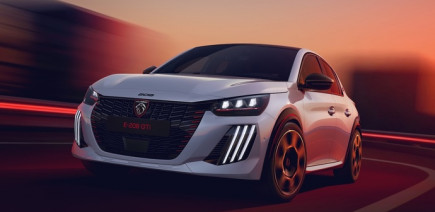 Faites semblant d’être surpris en découvrant la Peugeot E-208 GTI définitive