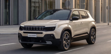 Un jour, une voiture : Jeep Avenger électrique, le SUV compact 156 ch qui tient ses promesses hors des villes