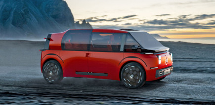 Pour la future génération de son ludospace Citroën Berlingo, la marque aux chevrons pourrait s’inspirer librement du concept-car Citroën ELO.