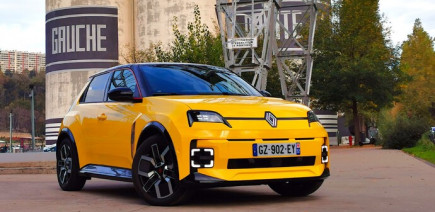 Économiser plus de 7 000 € sur une Renault 5 (presque) neuve, c’est possible !