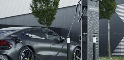 Cette borne de recharge délivre 1 MW… avec le même connecteur que votre voiture