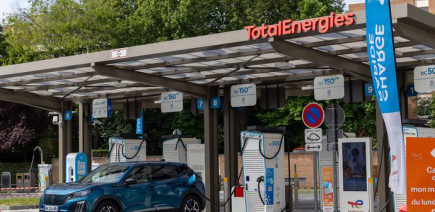Pourquoi moins les entreprises achètent de voitures, plus leur flotte paraît "verte" 