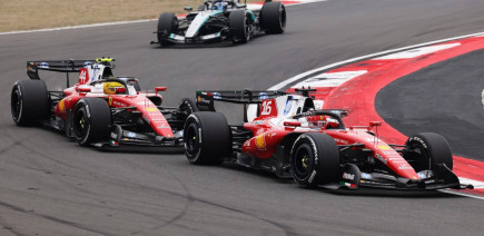 Ferrari attaque le diffuseur Mercedes, la FIA tranche