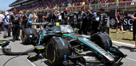 Ferrari pousse la FIA à intervenir sur une innovation de Mercedes