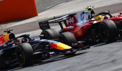 Hamilton ironise après les plaintes de Verstappen à Spielberg