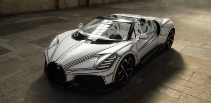 La Bugatti Mistral Blanc Eternel est unique, mais pas Solitaire
