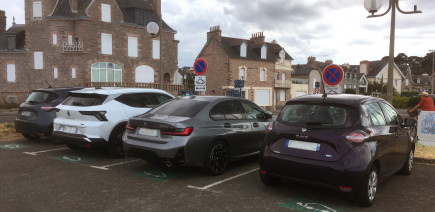 Les vacances d’été, le moment parfait pour montrer que les voitures électriques, ça marche !