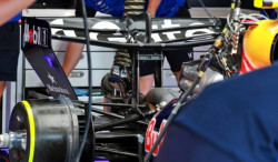 Après les accidents de Max Verstappen, la FIA enquête sur les ailerons arrière pivotants