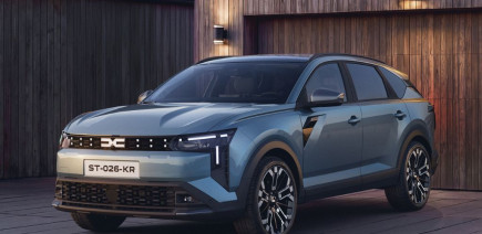 Dacia Striker hybride : nous avons découvert le modèle qui veut réconcilier SUV, break et berline