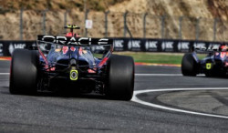 A quelle heure sera donné le départ de la course ce dimanche?