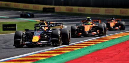 Red Bull répond à Mercedes qui possède 'le moteur le plus puissant'