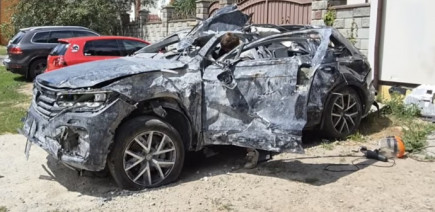 Même après l’explosion d’un missile, ce Touareg roule encore