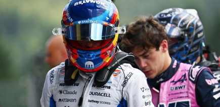 Sainz se demande si Piastri pouvait être "plus prudent" en lui prenant un tour