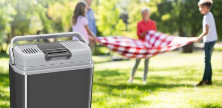 Voyages, pique-niques, camping : cette glacière électrique populaire sur Amazon garde boissons et repas bien frais