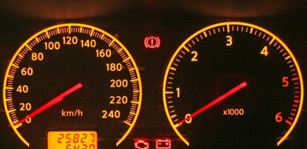 Blocage du compteur kilométrique, une arnaque indécelable ?