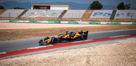 McLaren en mission de repérage à Portimão avec ses trois pilotes : pas encore de trêve