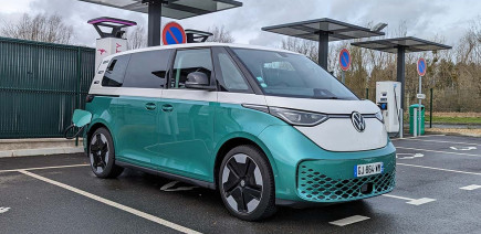 Volkswagen a envisagé un ID. Buzz avec prolongateur d’autonomie avant d’abandonner l’idée
