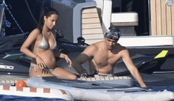 Charles Leclerc et Alexandra Saint Mleux : ces images qui confirment l'arrivée de leur premier enfant