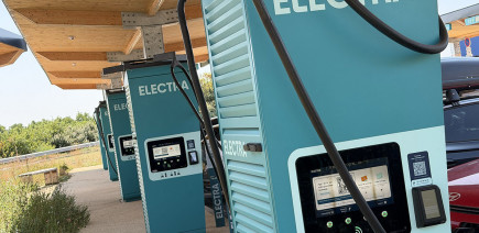 C’est fait : la France passe le cap des 200 000 points de recharge ouverts au public