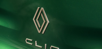 Renault : et si la prochaine génération de la Clio changeait radicalement de formule ?