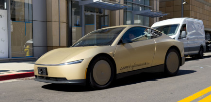 Un grand pas pour Tesla : les tests de sa voiture 100% autonome approchent 