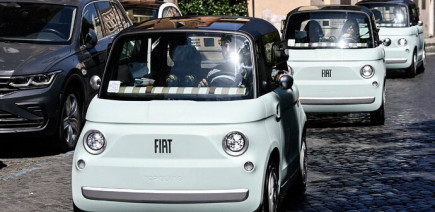 Voiture sans permis ou simple voiturette de golf ? La Fiat Topolino cartonne là où on ne l'attendait pas