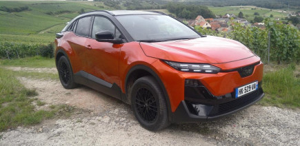 ESSAI - Subaru Uncharted (2026) : notre avis sur le SUV électrique, premier modèle deux roues motrices de Subaru