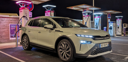 Ventes de voitures électriques en Europe : le Skoda Elroq a profité de la chute du Tesla Model Y en juillet