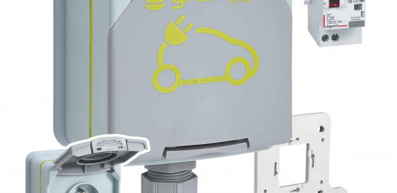 Prise Green’Up Legrand : prix, câble et temps de charge, ce qu’il faut savoir en 2026