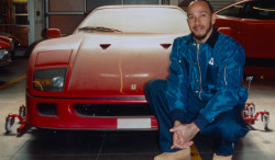Image - Lewis Hamilton réalise son rêve avec une F40