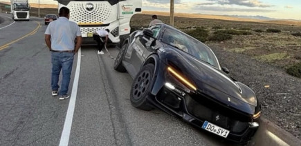 Ca lui a coûté cher mais il a réussi à traverser le continent américain en Ferrari Purosangue
