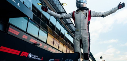 Ugochukwu renverse Slater pour s'adjuger le titre F3