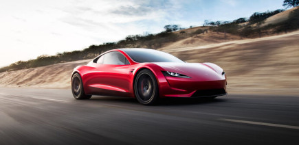 On va enfin savoir si la Tesla Roadster a de quoi surclasser les supercars électriques chinoises