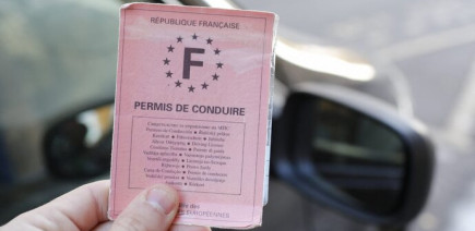 Saviez-vous que vous votre permis de conduire en carton a une durée de vie limitée ?