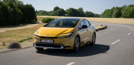 Tout un symbole : pionnière des voitures hybrides, la Toyota Prius vient de disparaître