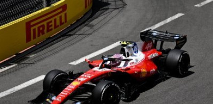 Hamilton envisage une pénalité moteur volontaire sur sa Ferrari