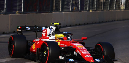 Hamilton frustré par la stratégie Ferrari : "J'essayais de sauver ma peau"