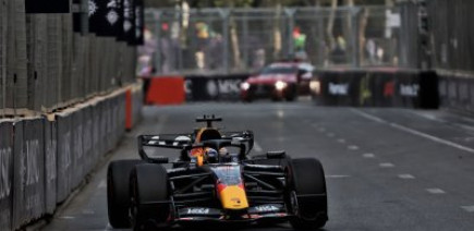 GP d'Azerbaïdjan, EL3 : Verstappen se place en tête, Russell et Hamilton suivent de près