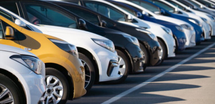 Une heure après avoir rendu la voiture de location, on lui indique qu'elle doit 1.700 euros de réparations