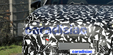 Avant sa présentation le 17 octobre 2026, le grand SUV d’AMG que la marque d’Affalterbach développe en interne poursuit ses essais routiers en Allemagne.