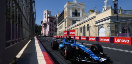 Carlos Sainz a retrouvé enfin les points à Bakou après huit courses infructueuses