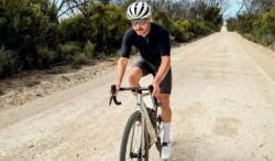 Valtteri Bottas va pédaler pendant 350 km pour rejoindre Singapour... à vélo !