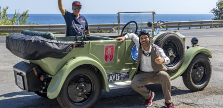 100 ans plus tard, un joli tacot autrichien réussit enfin à rouler jusqu’à Monaco !