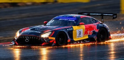 Réprimandé puis seulement 14e sur la grille : Verstappen en difficulté en GT3 à Portimão