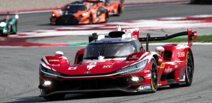 Toyota écrase la concurrence à Barcelone et décroche son huitième titre mondial !